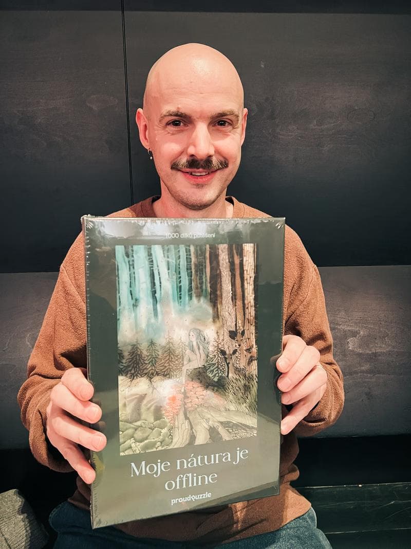 Filip Pošivač a jeho puzzle "Moje nátura je offline" podporující Elementy (ex. Asociace lesních mateřských škol)